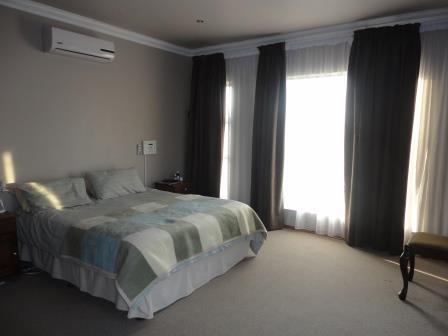 5 Bedroom Property for Sale in Ladybrand Free State